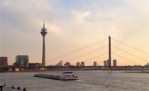 Düsseldorf Skyline Rhein